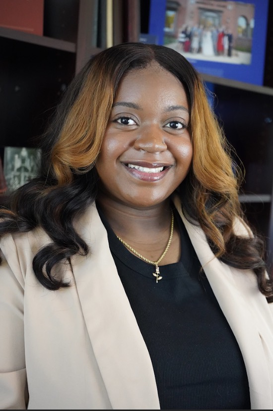 Gina Palmer Headshot of Gina Palmer