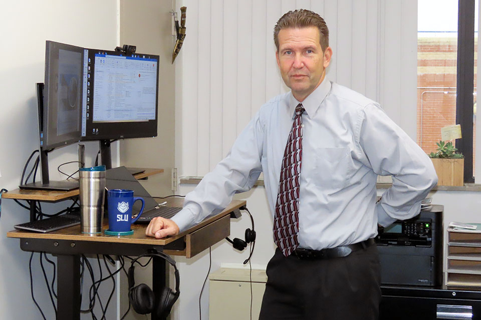 Demchenko Named American Chemical Society Fellow