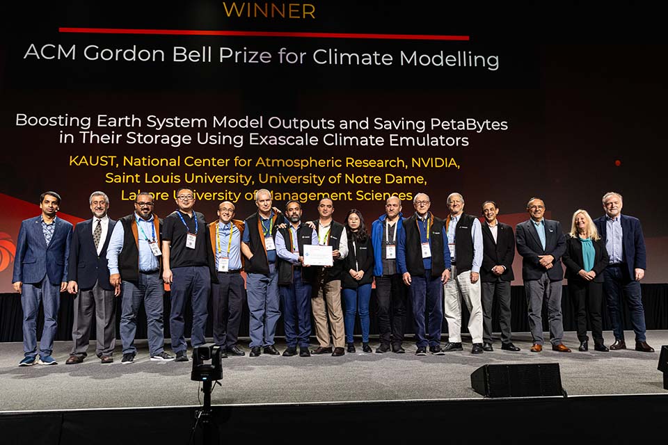 Qinglei Cao, Ph.D. (Computer Science) was part of a team that was honored with the ACM Gordon Bell Prize for Climate Modelling.
